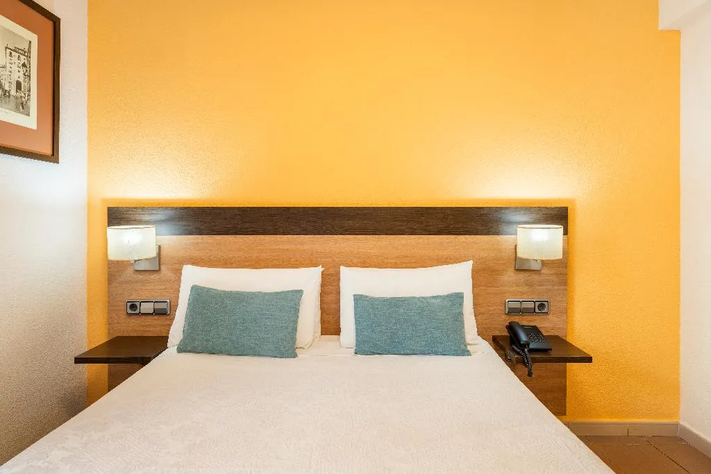 Double or Twin STANDARD Room, Ballesta, Madrid