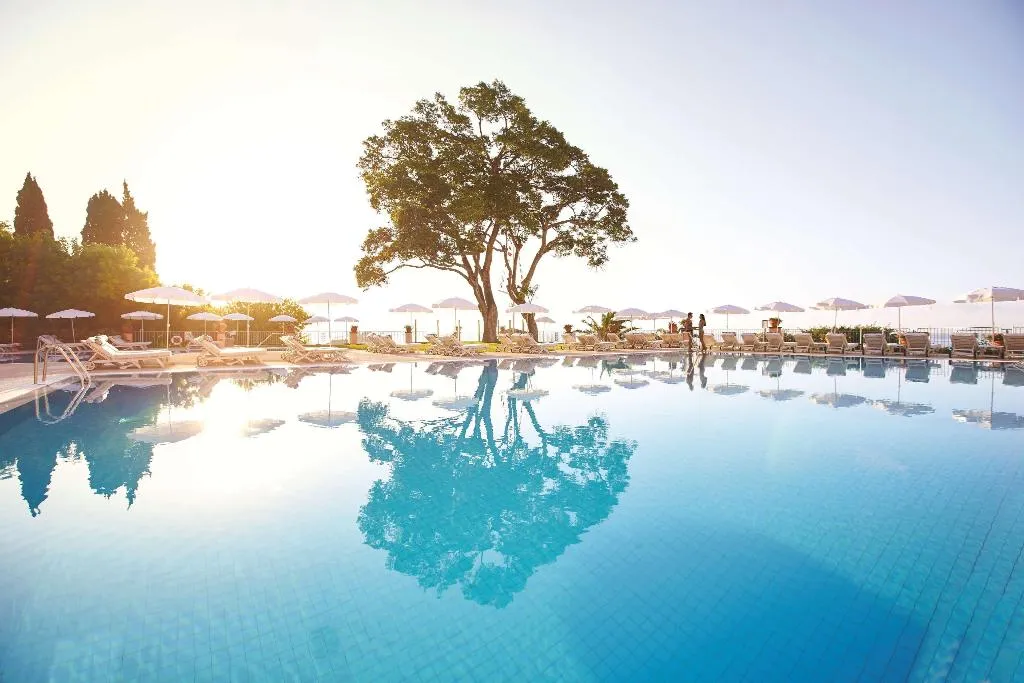 Pool, Reid's Palace, A Belmond Hotel, Madeira, Madeira