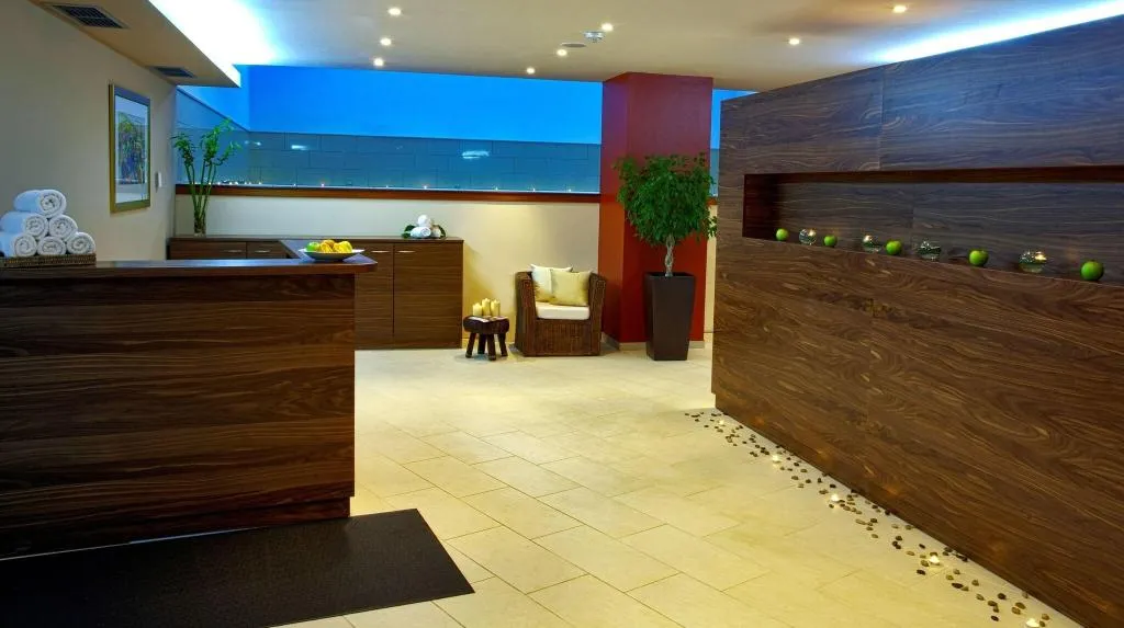 Sports and Entertainment, Royal Ariston, Dubrovnik