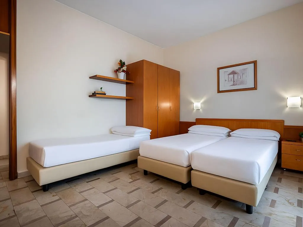 TRIPLE WITH KITCHENETTE Room, iH ApartHotel Milano Argonne Park, Milan