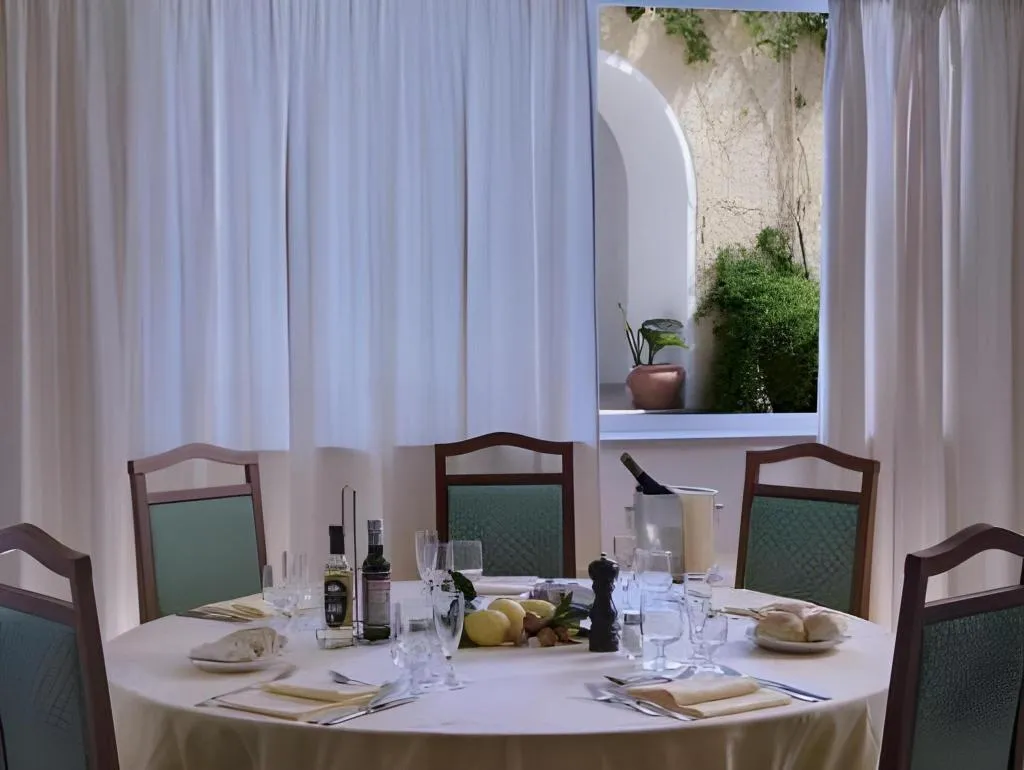Restaurant, Parco delle Agavi, Naples