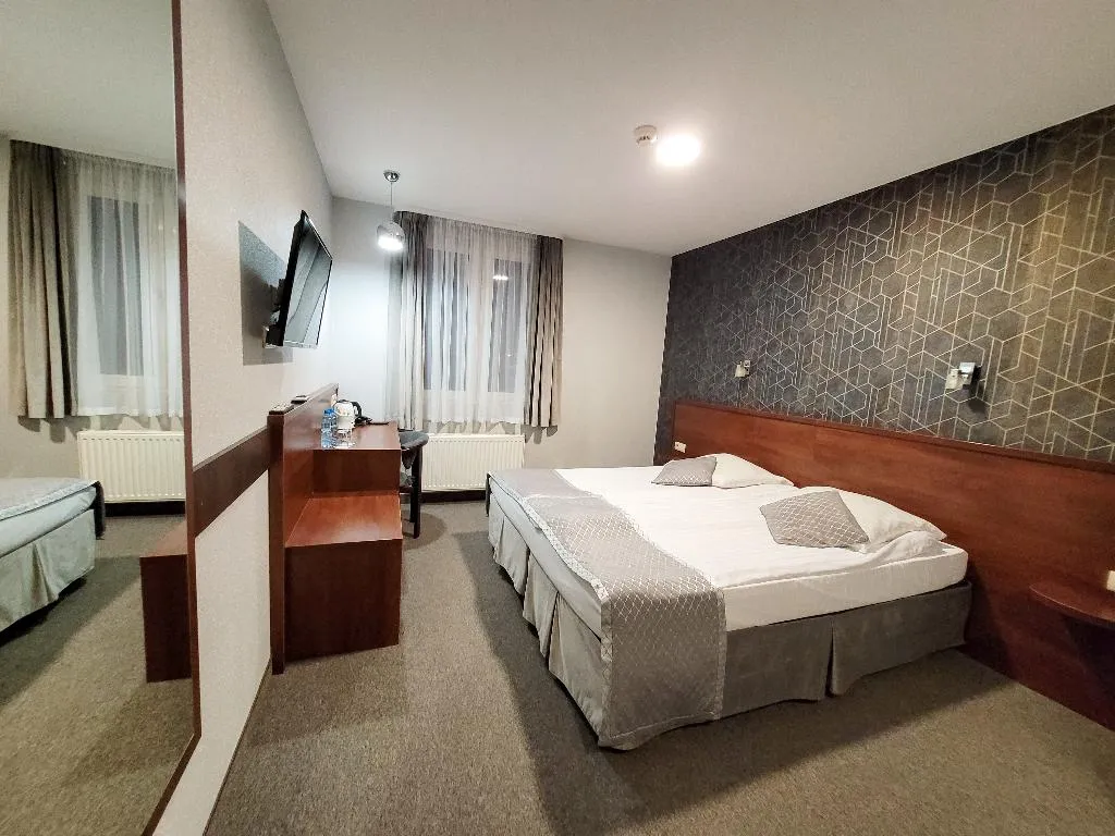 DOUBLE BUSINESS Room, Fero Express, Krakow