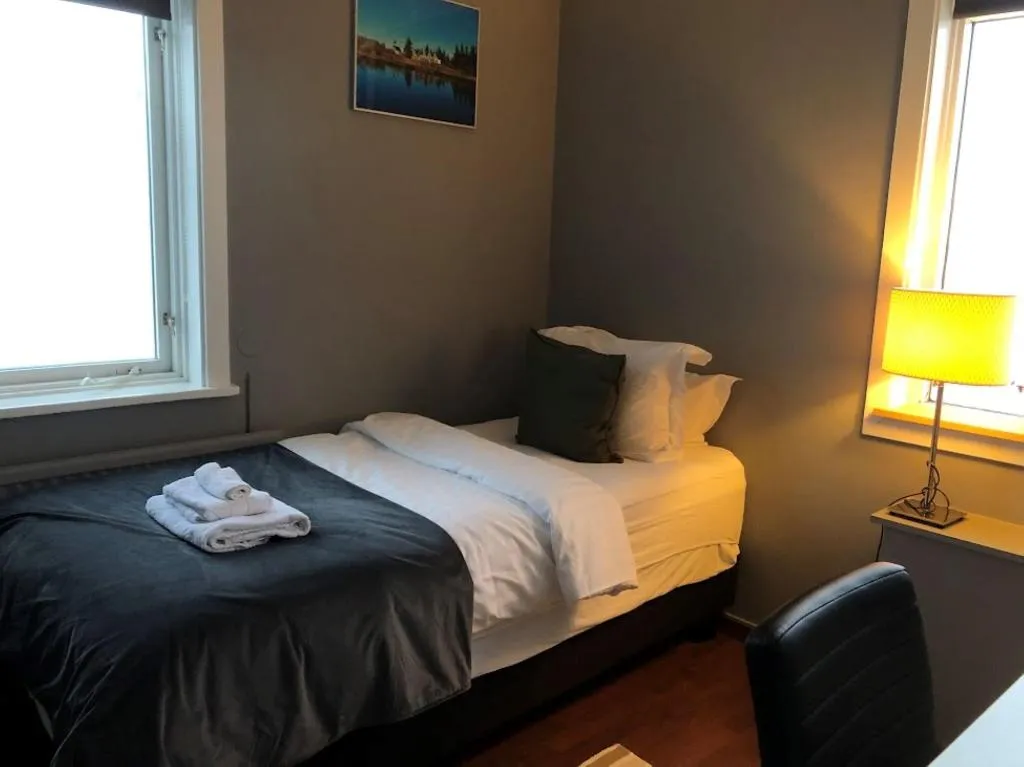 Room, Snorri's Guesthouse, Reykjavik