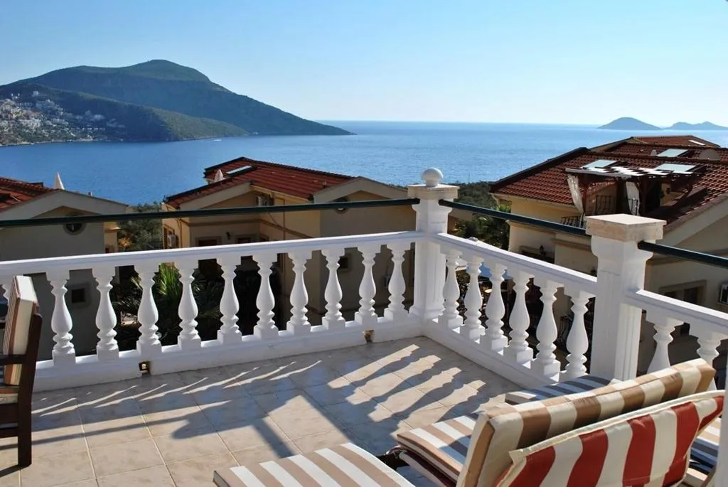 Room, Dionysia, Antalya