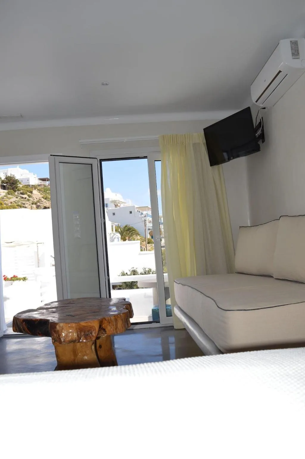 Room, Flaskos Suites, Mykonos