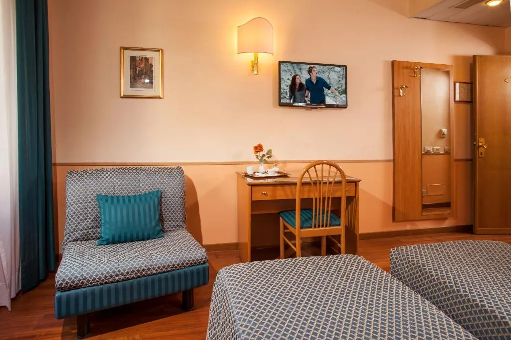 TRIPLE STANDARD Room, Piemonte, Rome