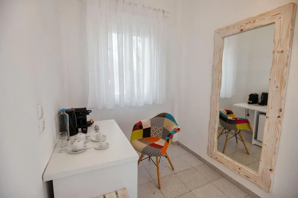 Room, Aspro Phos, Santorini