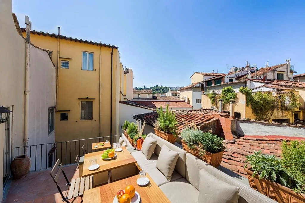 Terrace, Palazzo Roselli Cecconi, Florence