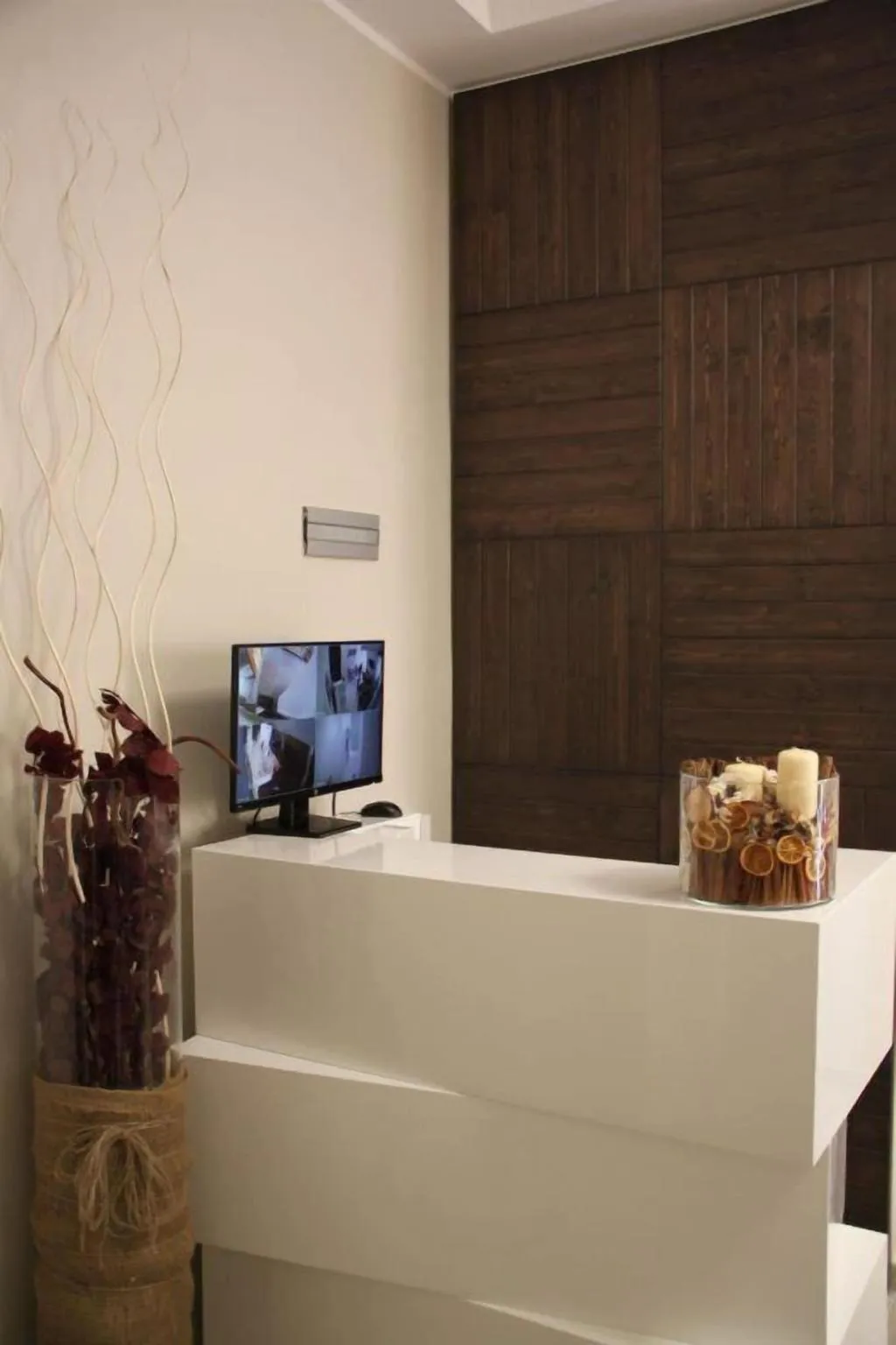 Lobby, Residenza Suarez, Naples