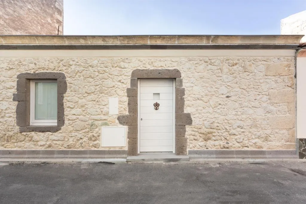 General view, La Petite Maison, Alghero