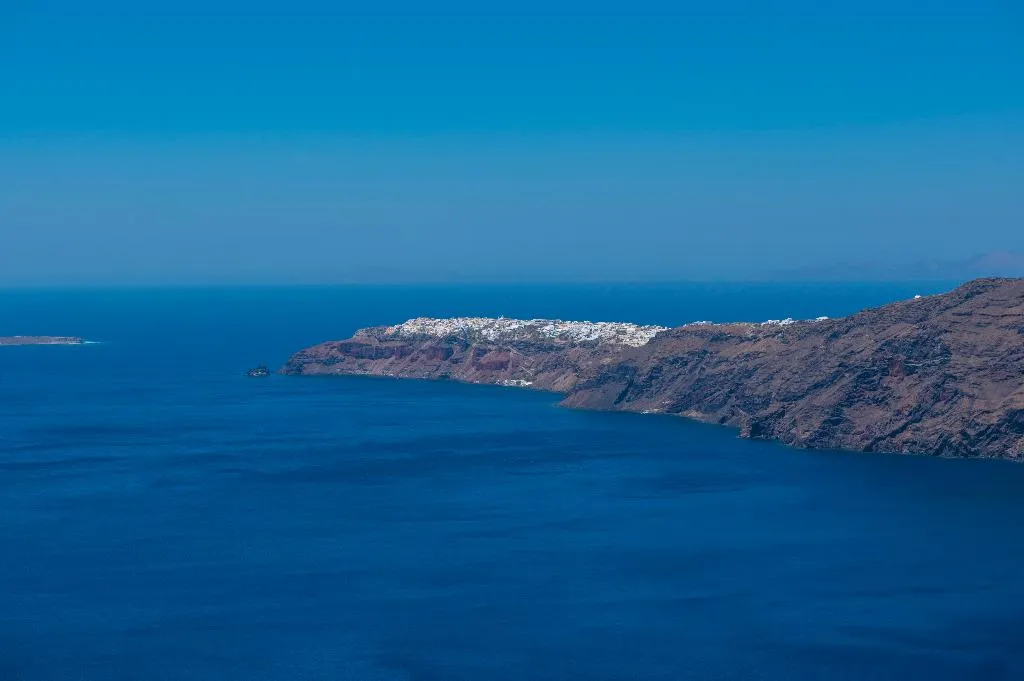 General view, Gizis Cliffside Suites, Santorini