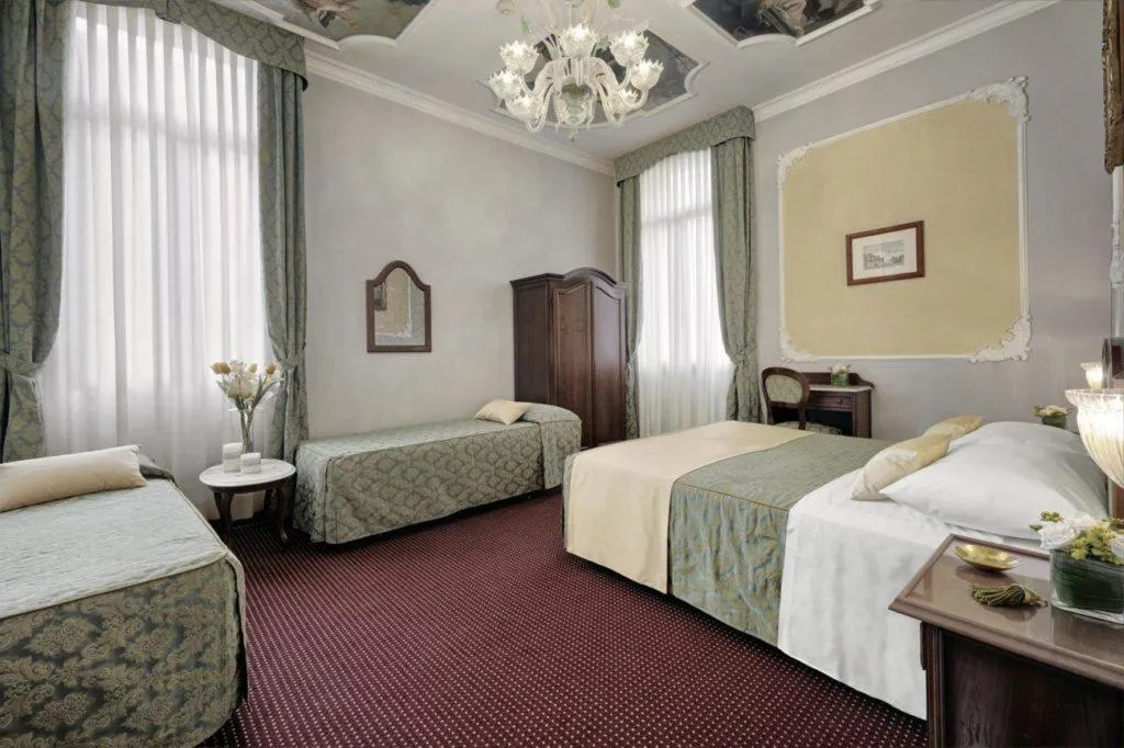 QUADRUPLE STANDARD Room, Pausania, Venice