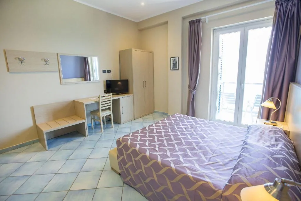 Room, Hotel Tourist, Palermo