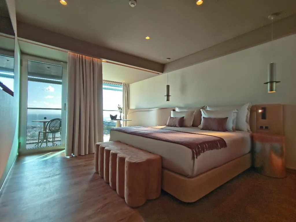 Room DELUXE SEA VIEW Room, The Views Baia -  Adults Only, Madeira