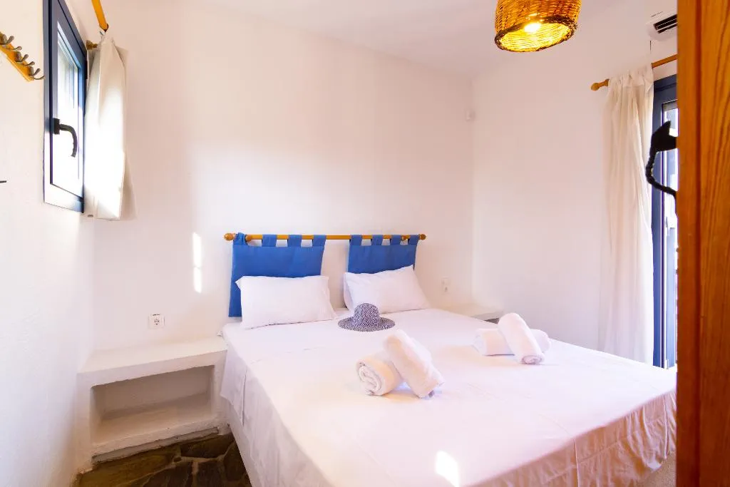 FAMILY ROOM CAPACITY 4 Room, Okirroi Villas and Apts, Crete
