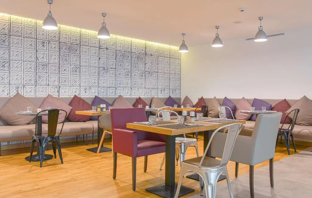 Restaurant, Campanile Casablanca Centre Ville, Casablanca