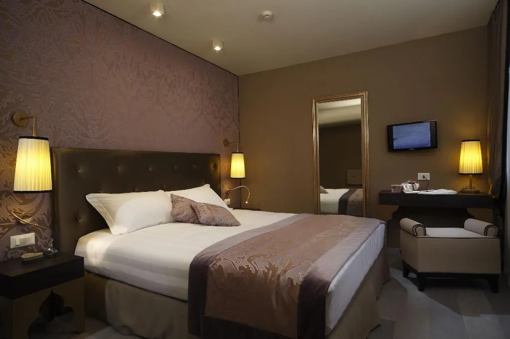 Room, Arcadia, Venice