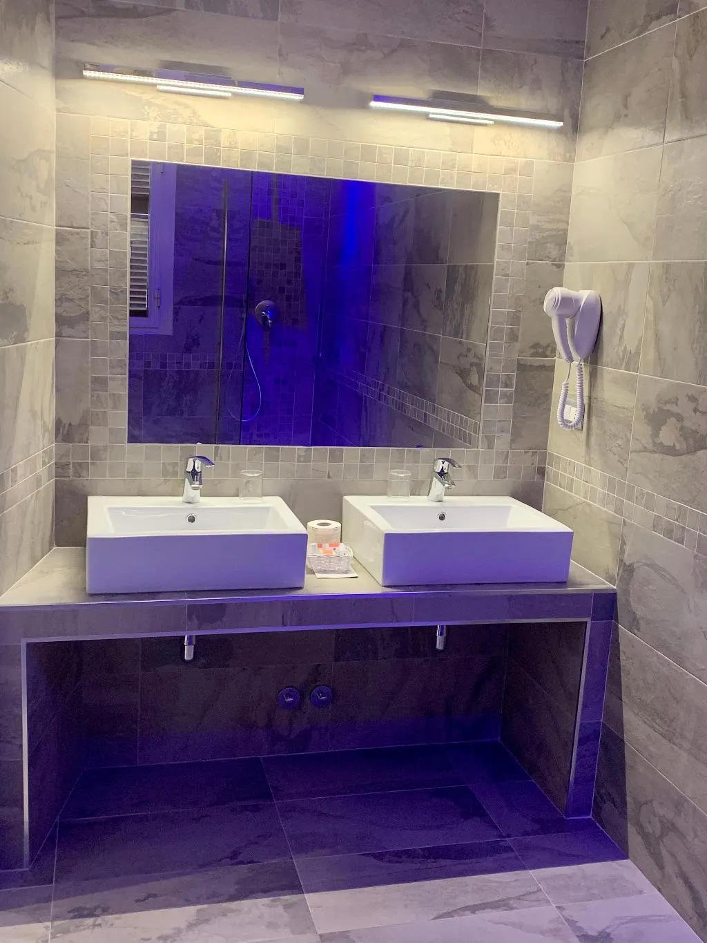 TRIPLE SUPERIOR Room, Patria, Rome