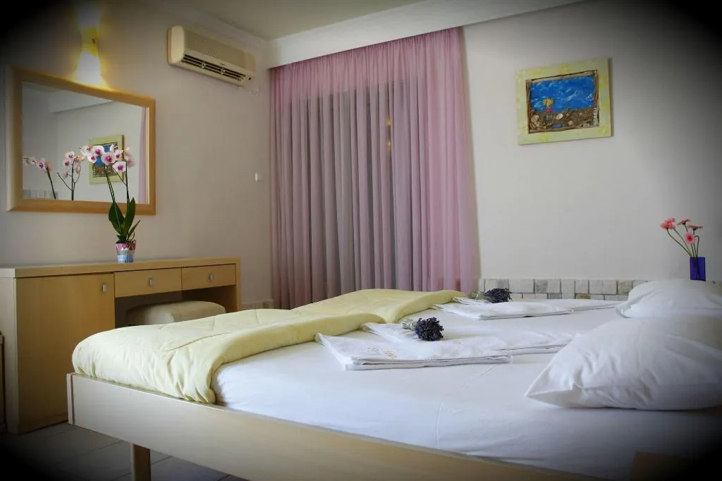 Room, Hotel Kostis, Skiathos