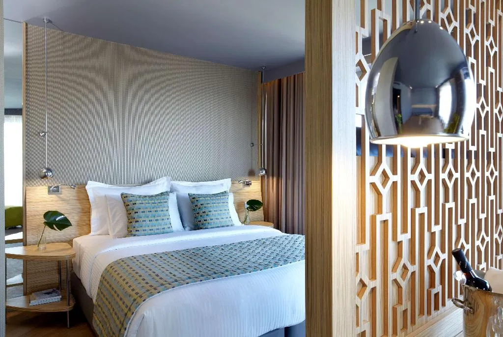 Room, Wyndham Grand Athens, Athens