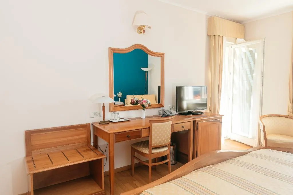 DOUBLE WITH BALCONY Room, Spongiola, Split