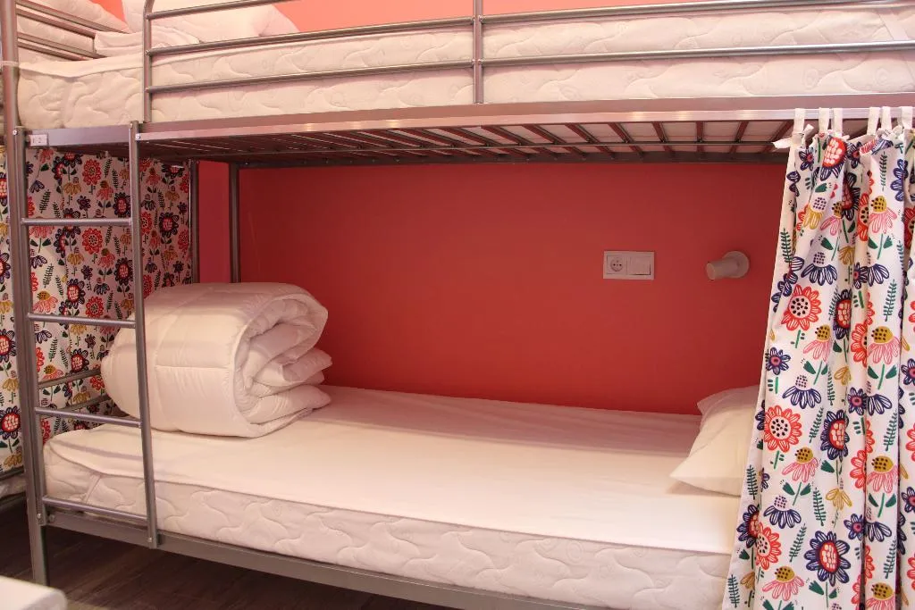 Bed in dormitory FEMALE ROOM Room, Lorf Hostel&Coffee, Krakow