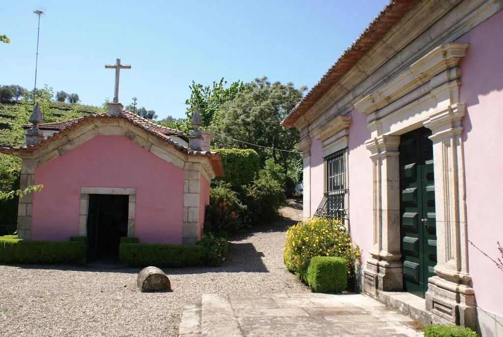Sports and Entertainment, Casa dos Varais, Porto
