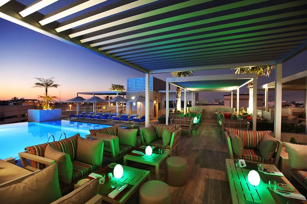 Pool, Grand Cosmopolitan Hotel Dubai, Dubai