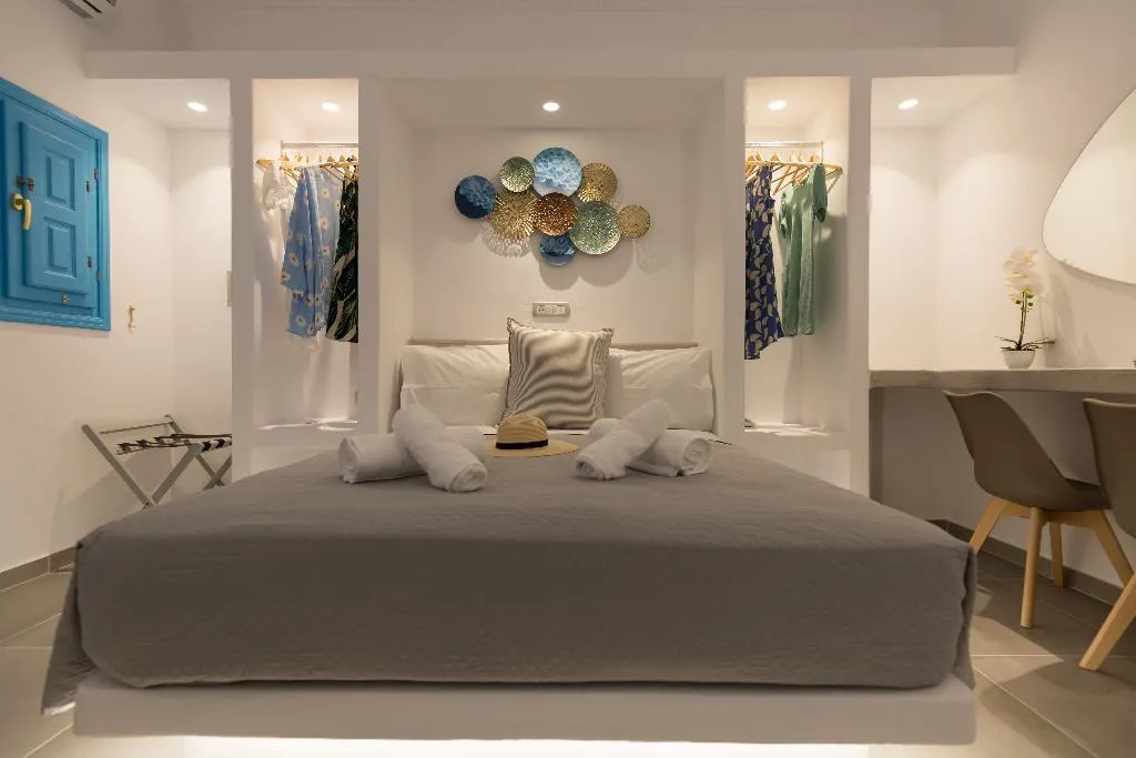Double or Twin SUPERIOR Room, Perissa Bay, Santorini