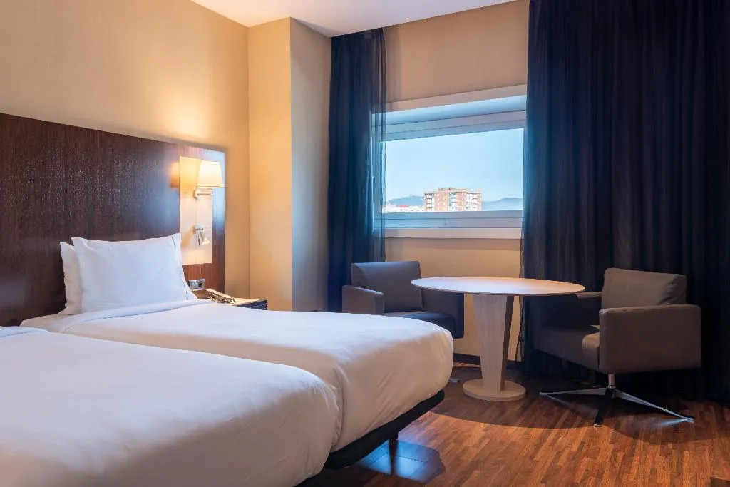 TWIN COMFORT Room, Leonardo Royal Hotel Barcelona Forum, Barcelona