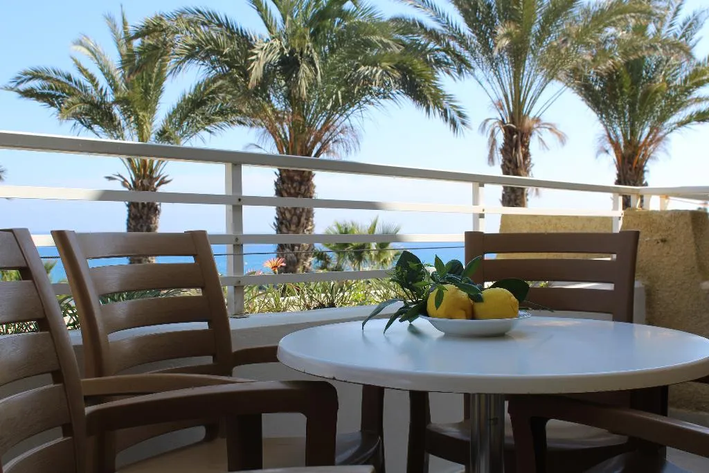 Room, Myro Androu Hotel Apts, Cyprus