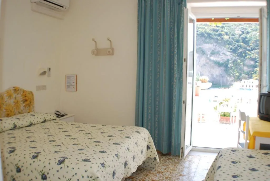 Room, La Palma, Naples