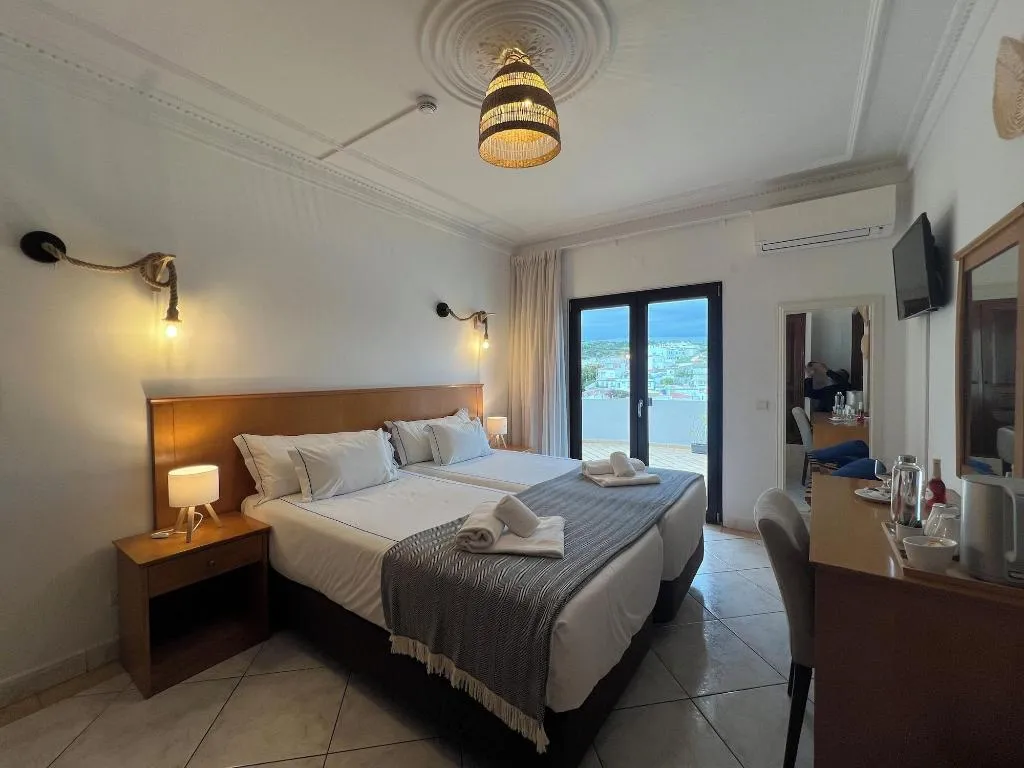 Room, Bertolina Guest House, Algarve