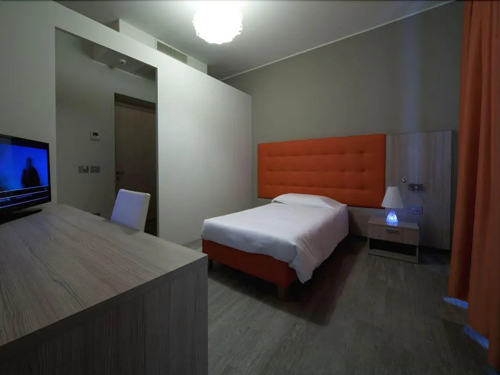 Room, Amalia Bakery Home, Milan