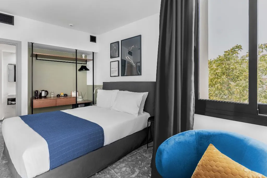DOUBLE WITH BALCONY Room, Play Theatrou, a member of Brown Hotels, Athens