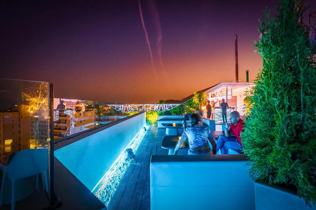 Terrace, Aparthotel Veramar, Costa Del Sol