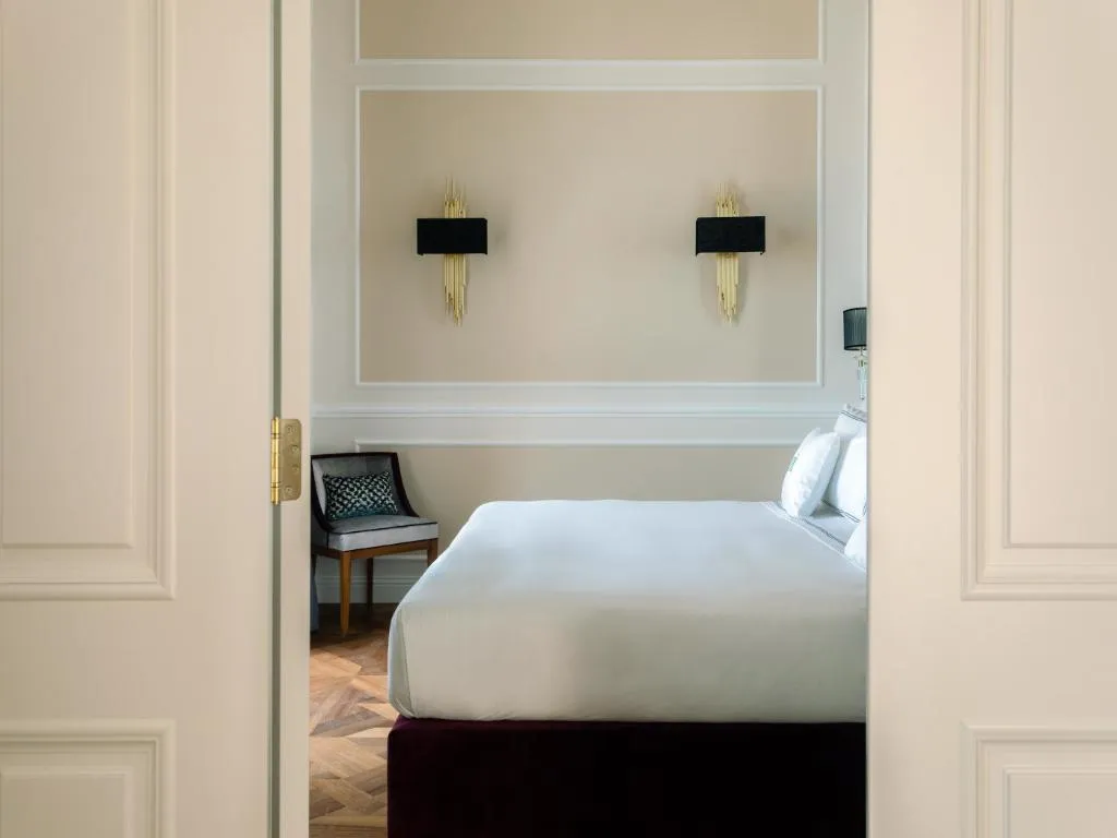 SUITE STANDARD Room, Grand Hotel Des Étrangers, Catania