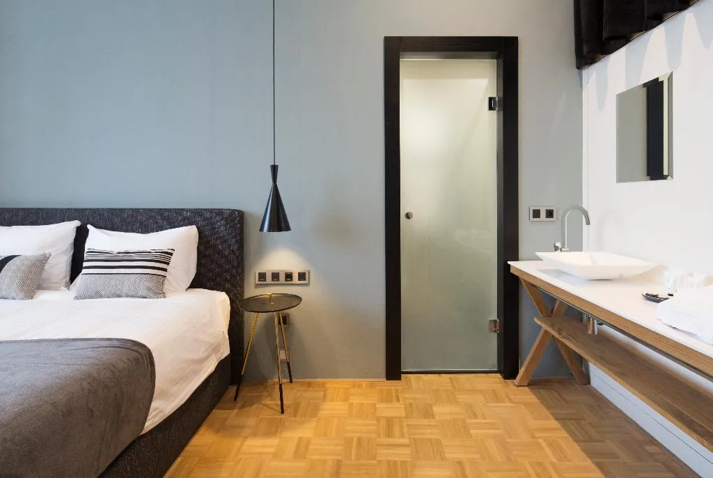 QUADRUPLE STANDARD Room, Quentin Zoo, Amsterdam