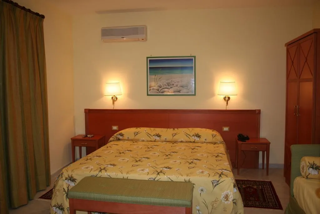 Room, Hotel d'Orleans, Palermo