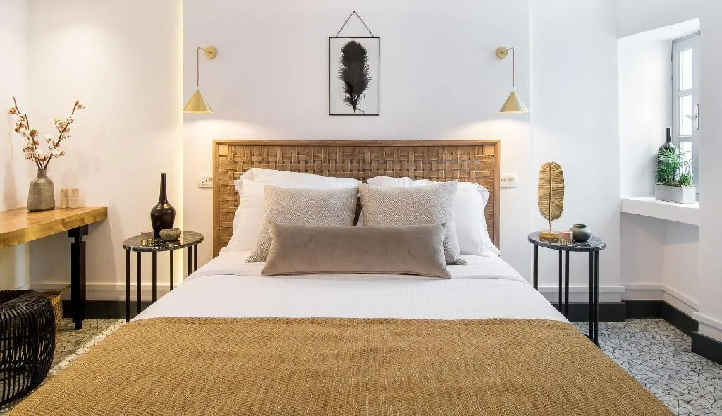 Room, Amelot Art Suites, Santorini