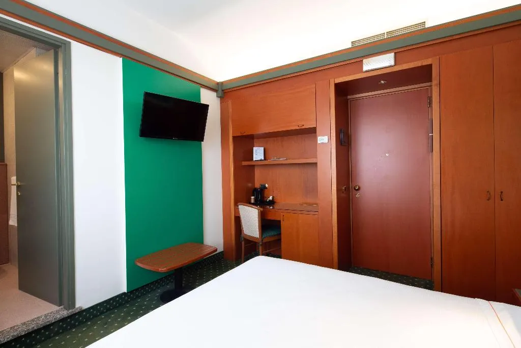 Room, Jet Hotel, Sure Hotel Collection by Best Western, Milan