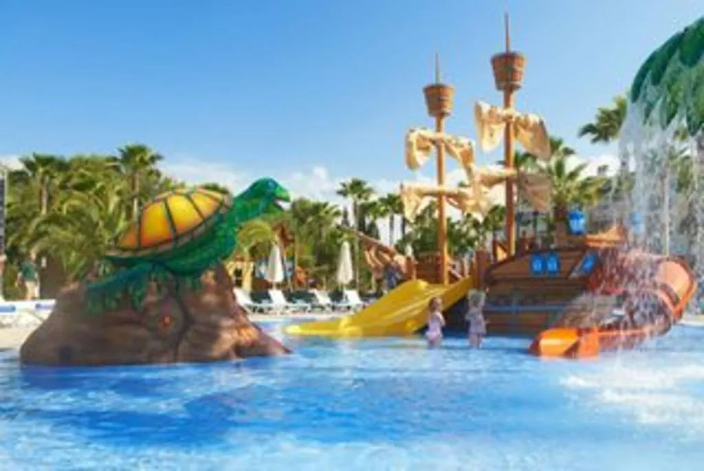 Pool, Hipotels Mediterraneo Club, Majorca