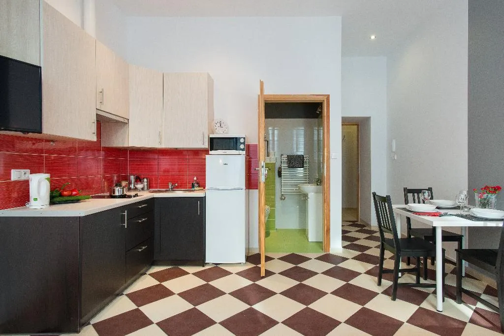 APARTMENT CAPACITY 3 Room, Happy Tower Krakow, Krakow