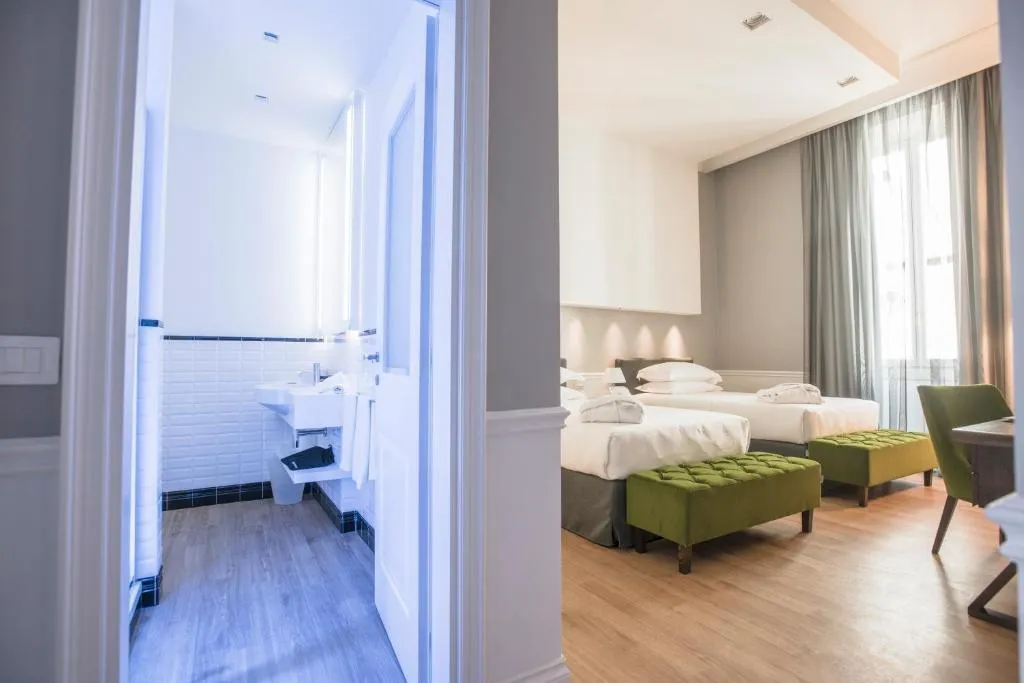 TWIN SUPERIOR Room, Palazzo Castri 1874 Spa & Garden, Florence