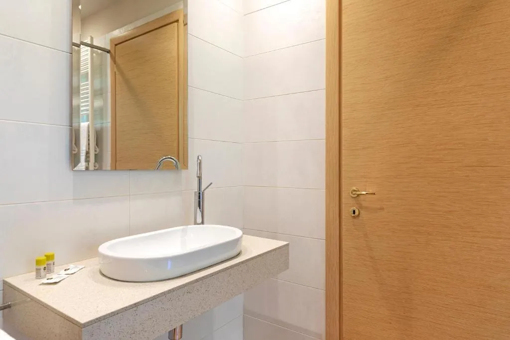 DOUBLE SUPERIOR Room, B&B Hotel Malpensa Lago Maggiore, Milan