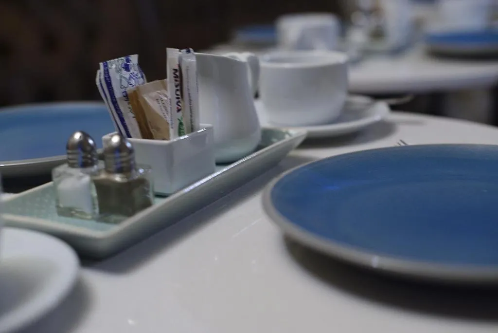 Restaurant, The Burrow Guest House, Malta