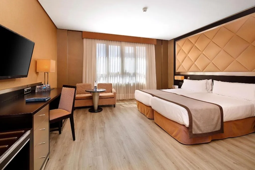 DOUBLE TWO DOUBLE BEDS Room, Hcc St. Moritz, Barcelona