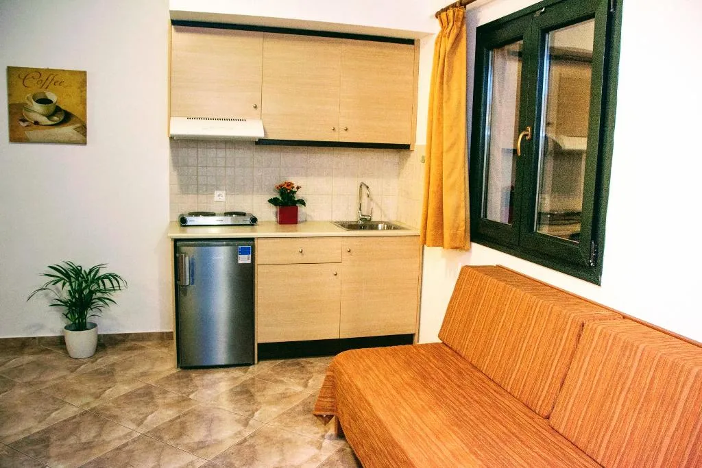 APARTMENT CAPACITY 5 ONE BEDROOM Room, Ippoliti Village, Crete