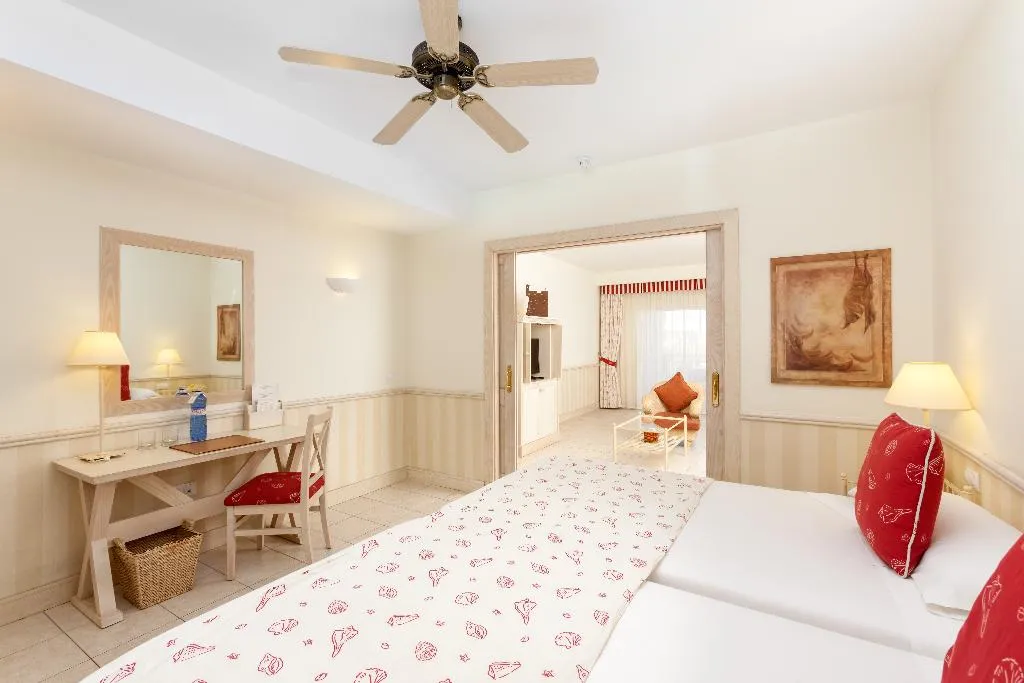 FAMILY ROOM CAPACITY 4 TWO BEDROOMS Room, Gran Tagoro Family & Fun, Lanzarote