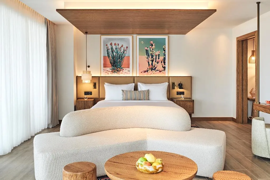 SUITE POOL VIEW KING BED Room, Hyde Bodrum ALL INCLUSIVE, Bodrum